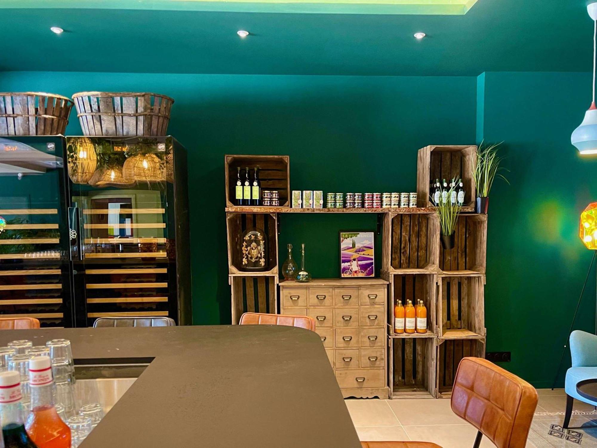 Aparthotel Adagio Access Porte De Camargue Сен-Мартен-дьо-Кро Екстериор снимка