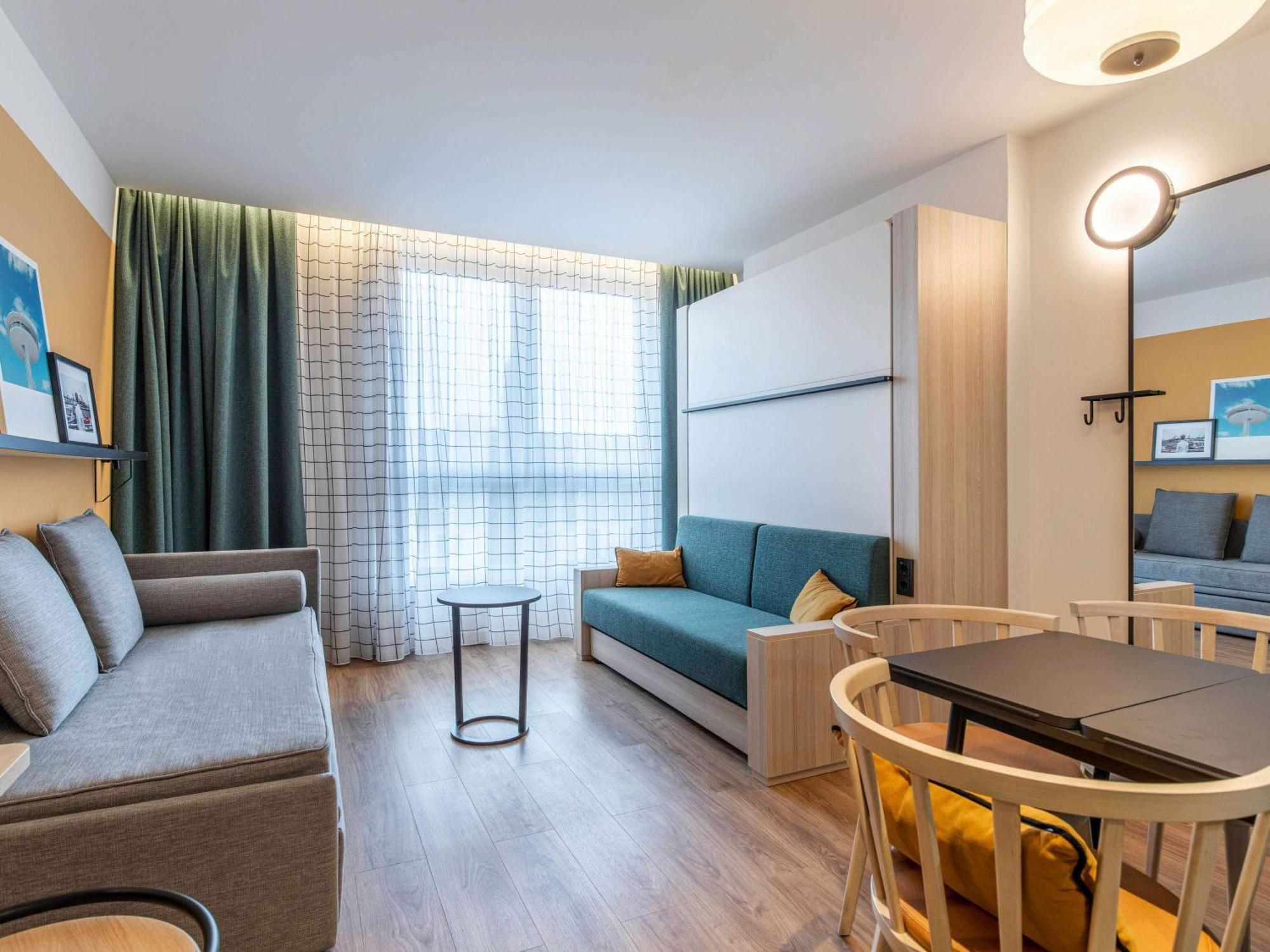 Aparthotel Adagio Access Porte De Camargue Сен-Мартен-дьо-Кро Екстериор снимка