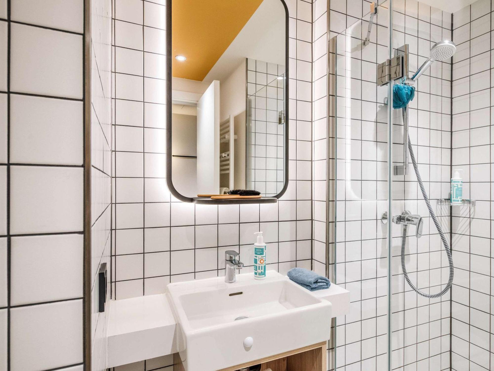 Aparthotel Adagio Access Porte De Camargue Сен-Мартен-дьо-Кро Екстериор снимка