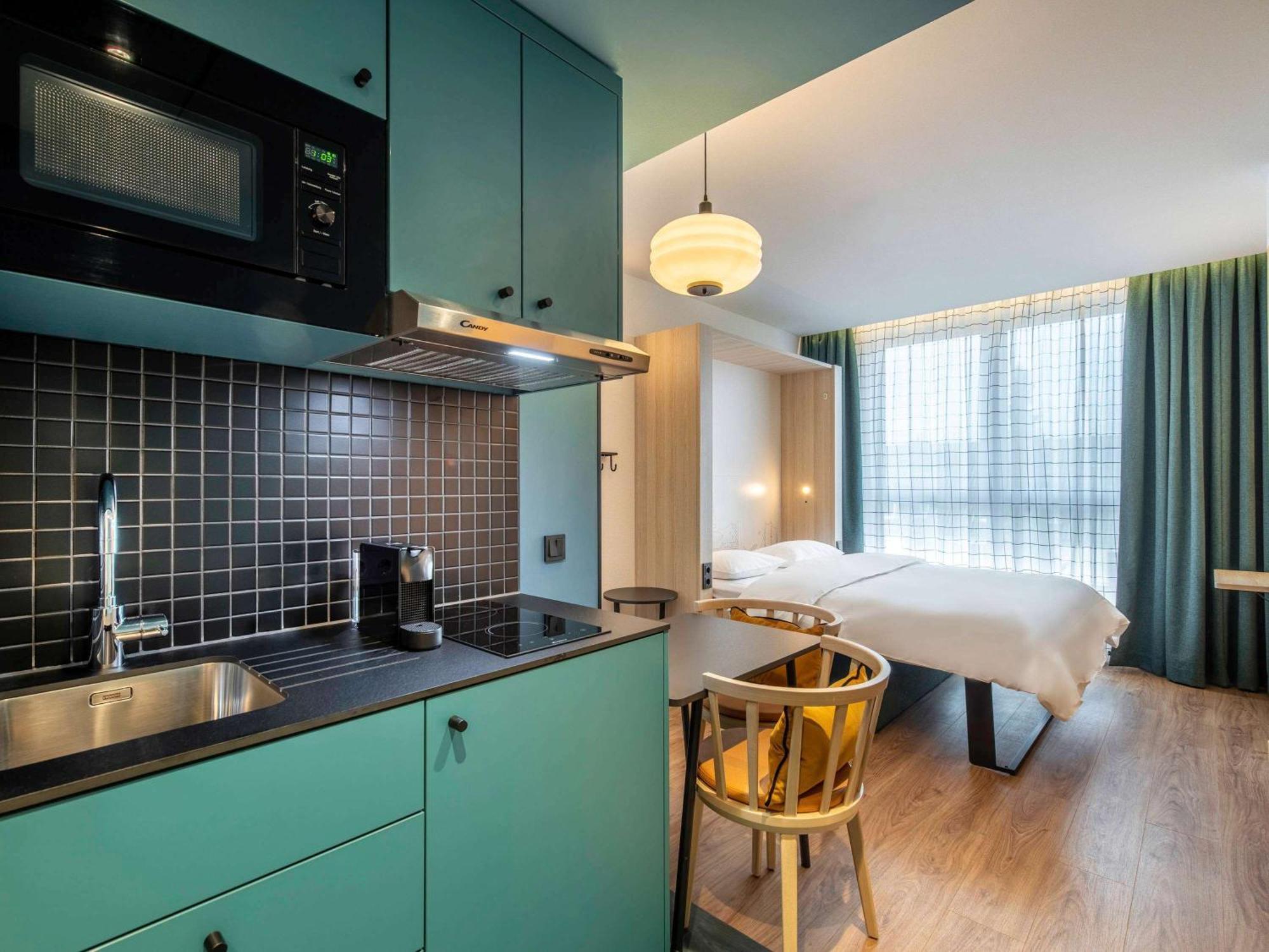 Aparthotel Adagio Access Porte De Camargue Сен-Мартен-дьо-Кро Екстериор снимка